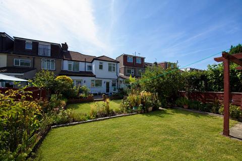 5 bedroom house for sale, Westrow Drive, Barking IG11
