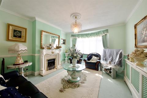 5 bedroom house for sale, Westrow Drive, Barking IG11