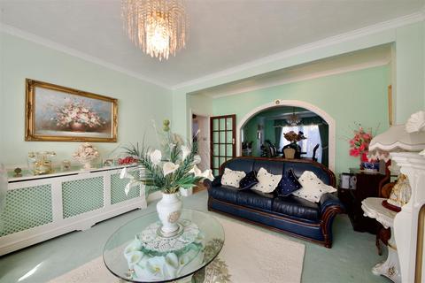 5 bedroom house for sale, Westrow Drive, Barking IG11