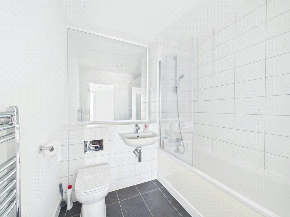 Apartment in Trafford, Wharfside - View 5