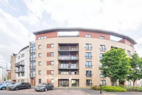 2 bedroom flat for sale, East Pilton Farm Crescent, Flat 3, Edinburgh EH5