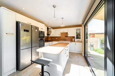 4 bedroom bungalow for sale, Lime Grove, Ruislip, Middlesex