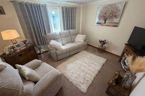 3 bedroom semi-detached house for sale, Heol Y Gaer, Llanybydder, SA40