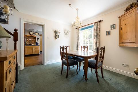 4 bedroom detached house for sale, Medcroft Road, Tackley