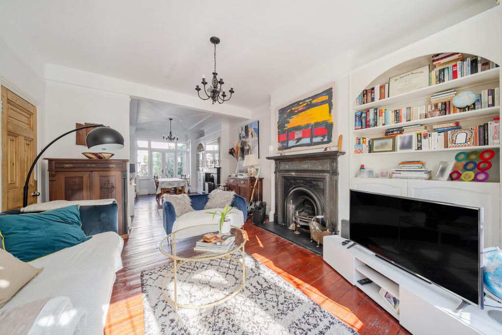 House in London - View 2