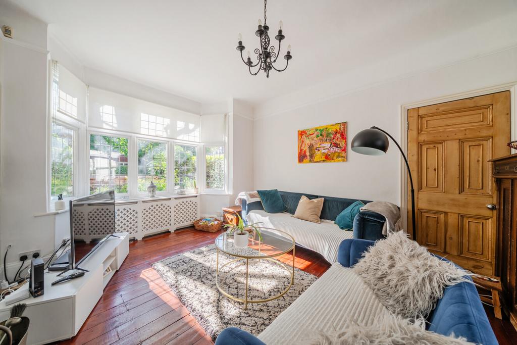 House in London - View 5