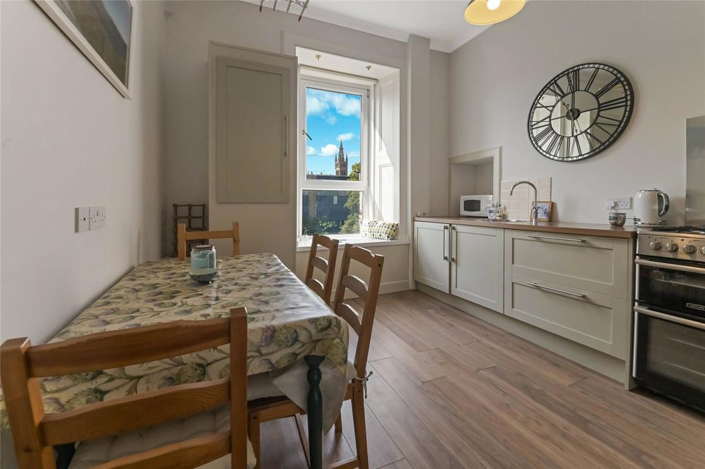 Apartment in Glasgow - View 3