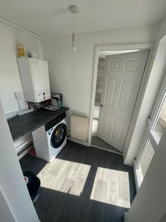 2 bedroom house to rent, 1 Manvers Street, Hull HU5