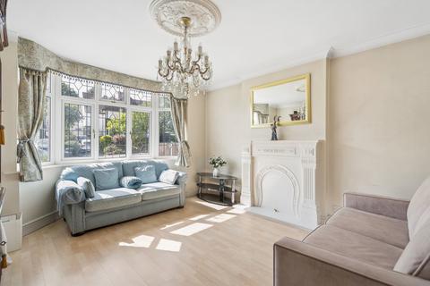 3 bedroom detached house for sale, Oaklands Avenue, Watford WD19