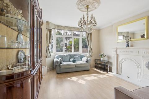 3 bedroom detached house for sale, Oaklands Avenue, Watford WD19