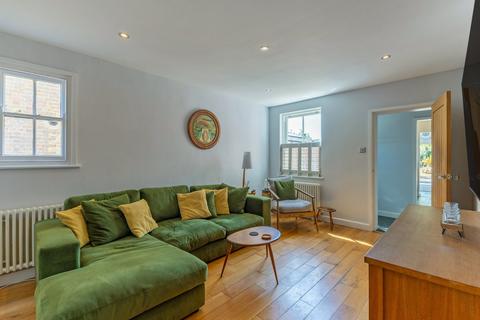 4 bedroom semi-detached house for sale, Weedon Hill, Hyde Heath, Amersham, Buckinghamshire, HP6