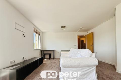 2 bed flat/apartment for rent in Ffordd Garthorne, Cardiff, CF10