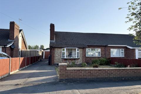 2 bedroom semi-detached bungalow for sale, Dorset Avenue, Wigston LE18
