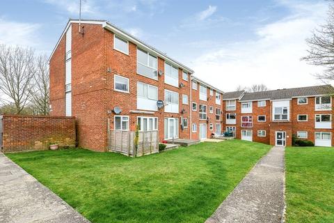 1 bedroom flat for sale, Nightingale Walk, Hertfordshire HP2