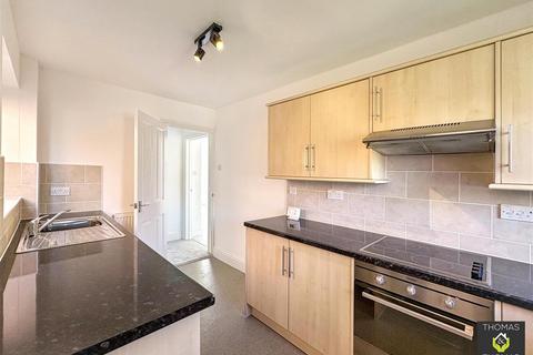 3 bedroom semi-detached house to rent, Old Painswick Road, Gloucester