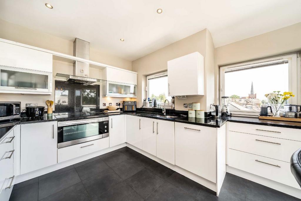 Apartment in London - View 4