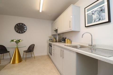 2 bedroom flat to rent, Eastgate Street, Gloucester, GL1
