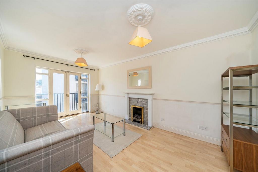 Apartment in London - View 3
