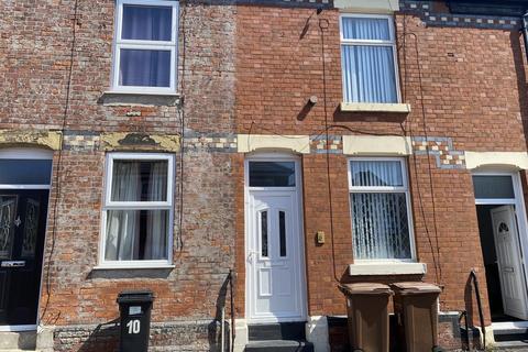 2 bedroom terraced house to rent, Cromwell Street, Heaton Norris
