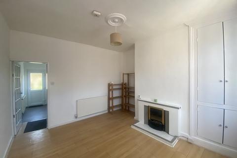 2 bedroom terraced house to rent, Cromwell Street, Heaton Norris