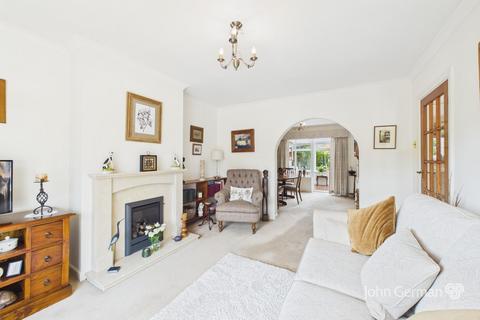 3 bedroom semi-detached house for sale, Porlock Avenue, Stafford
