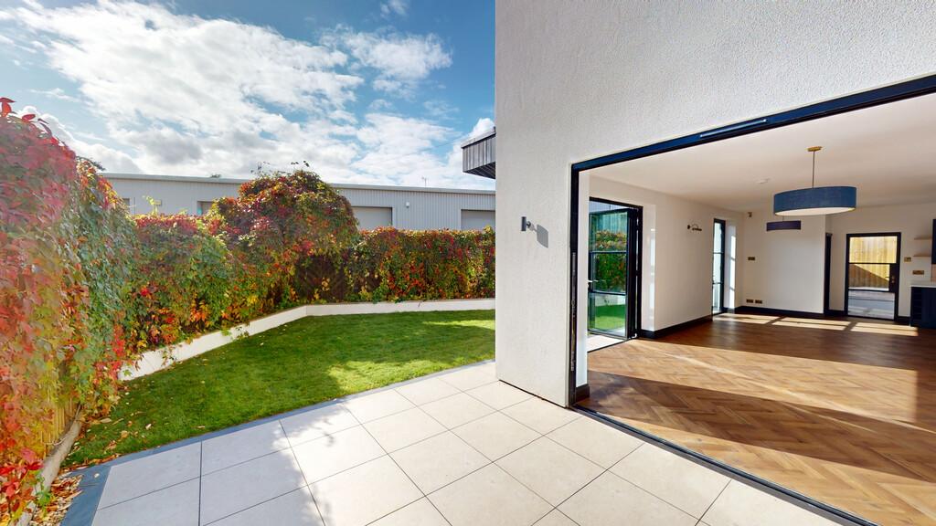 House in Mead Road - View 3