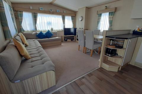 2 bedroom static caravan for sale, Abi Summerbreeze , Barton on Sea, BH25 7RE, South East England