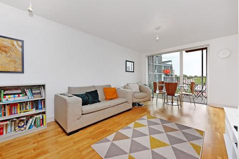 1 bed flat/apartment for rent in Queensbridge Road, Haggerston, London, E2