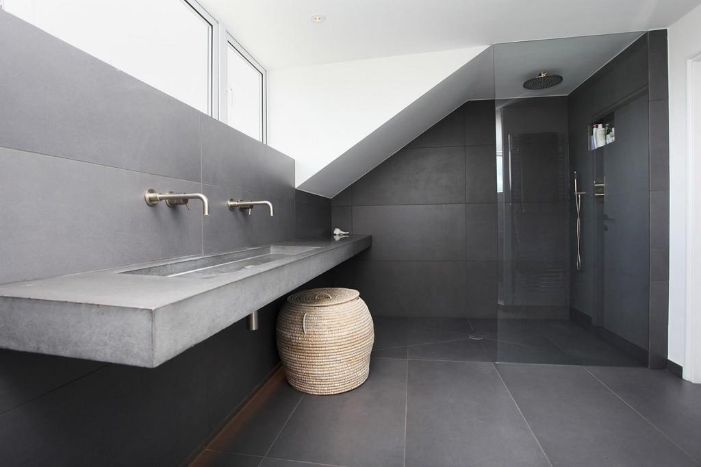 Wet room, wet room within property