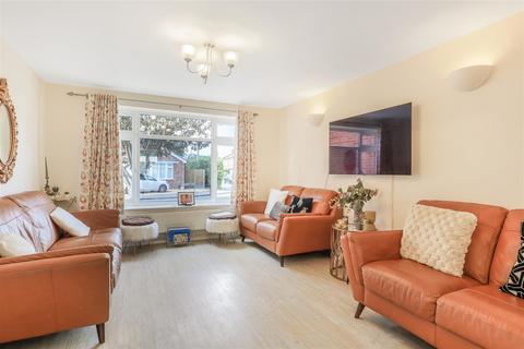 3 bedroom detached house for sale, Wincote Close, Kenilworth
