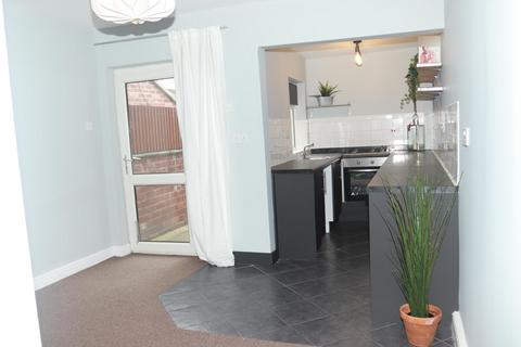 2 bedroom terraced house to rent, Nottingham Road, Ilkeston, DE7
