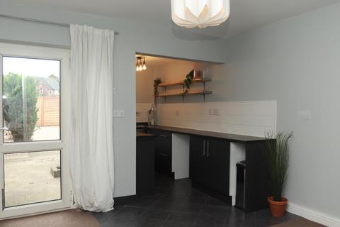 2 bedroom terraced house to rent, Nottingham Road, Ilkeston, DE7