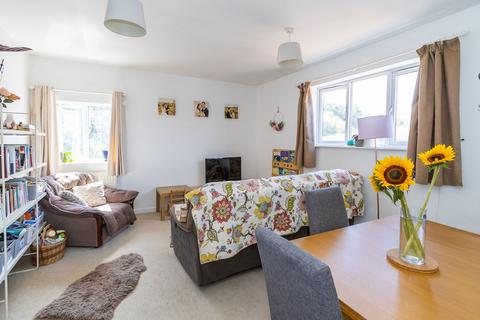 2 bedroom flat for sale, The Landings, Penarth Marina