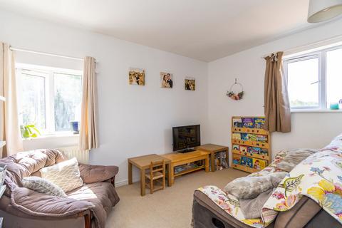 2 bedroom flat for sale, The Landings, Penarth Marina