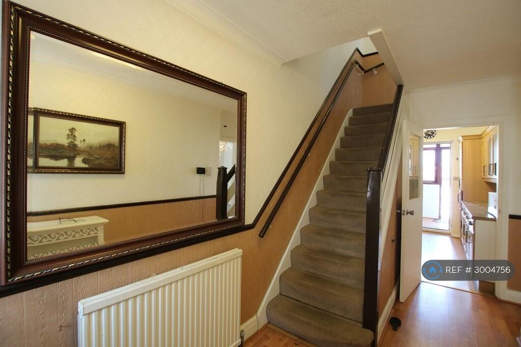 House in London - View 3