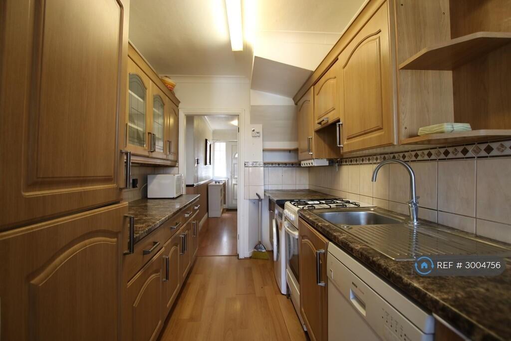 House in London - View 4