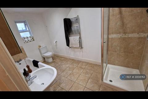 2 bedroom maisonette to rent, Lower Cheltenham Place, Bristol, BS6