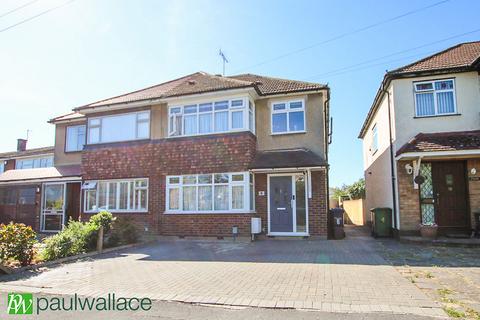 Moreton Close, West Cheshunt
