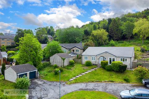 3 bedroom detached house for sale, Heys Gardens, Thongsbridge, Holmfirth, HD9