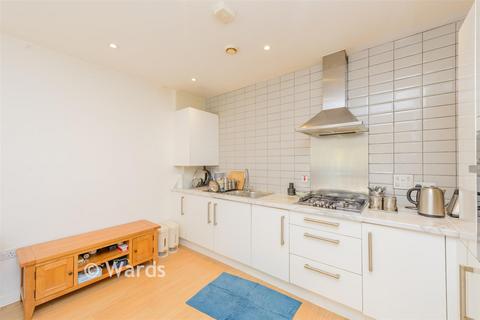 2 bedroom apartment for sale, Sterling Road, Bexleyheath, Kent