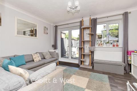 3 bedroom semi-detached house for sale, Watlings Close, Croydon CR0