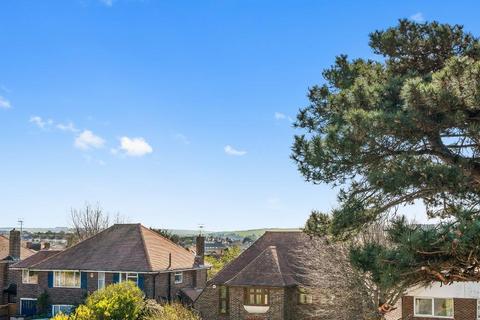 2 bedroom flat for sale, Seaford BN25