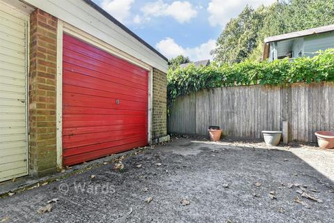 undefined, Vineys Gardens, Tenterden, Kent