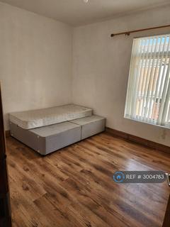 3 bedroom terraced house to rent, Esher St, Middlesbrough, TS1