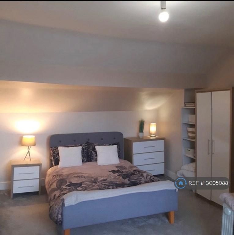 House in Sheffield - View 2