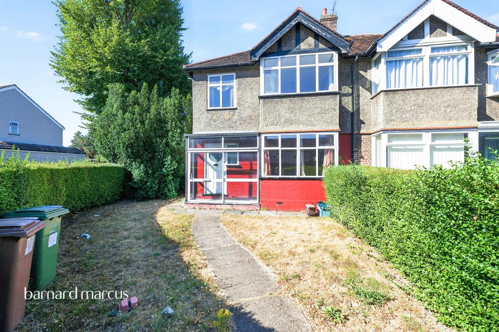 Detached house exterior