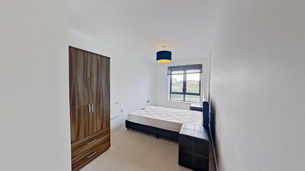 Apartment in Leeds - View 3