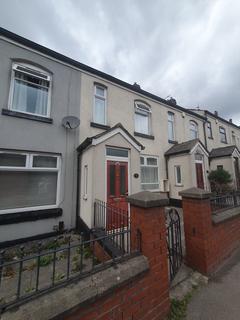 2 bedroom terraced house to rent, Tonge Moor Road, Bolton
