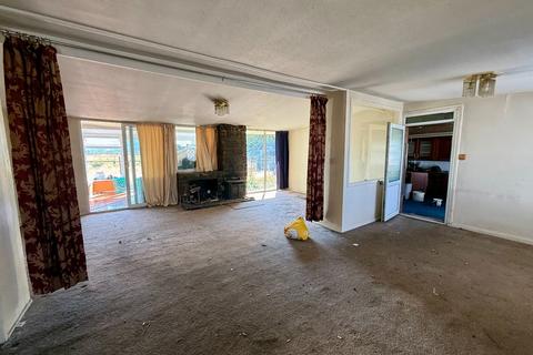3 bedroom bungalow for sale, Swn Y Mor, Llewelyn Drive, Fairbourne, LL38 2DQ