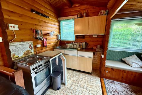 2 bedroom detached bungalow for sale, Cabin 186, Trawsfynydd Holiday Village, Bron Aber Trawsfynydd, LL41 4YB